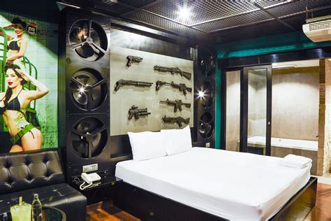 The 10 best love hotels in the Philippines .